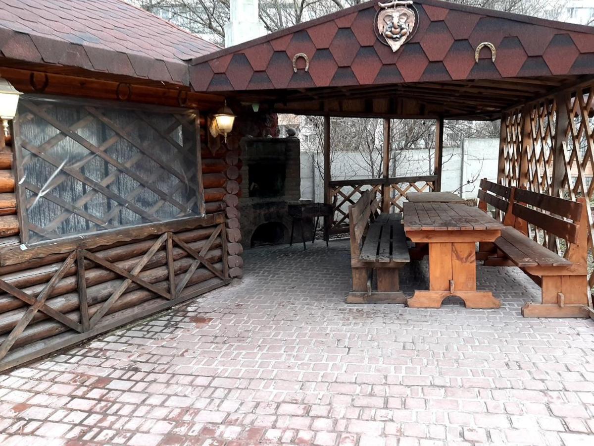 Куренiвський Двiр Kijów Zewnętrze zdjęcie